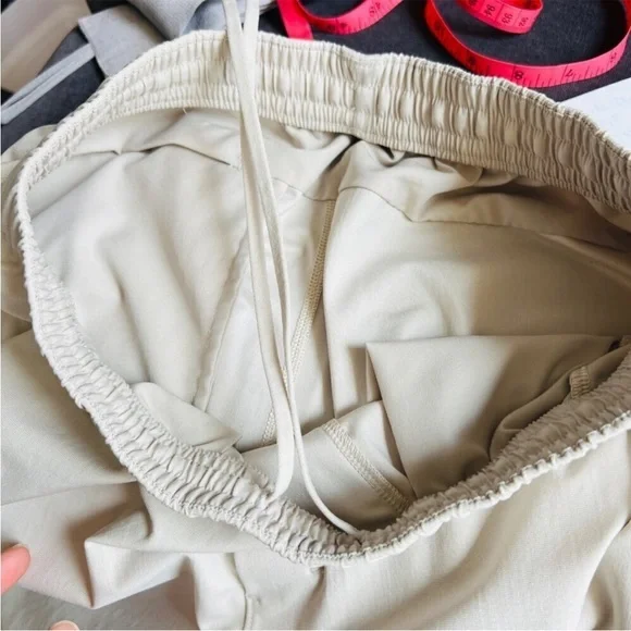 Lululemon Men ABC stretchy pull on pants, khaki, Size XS